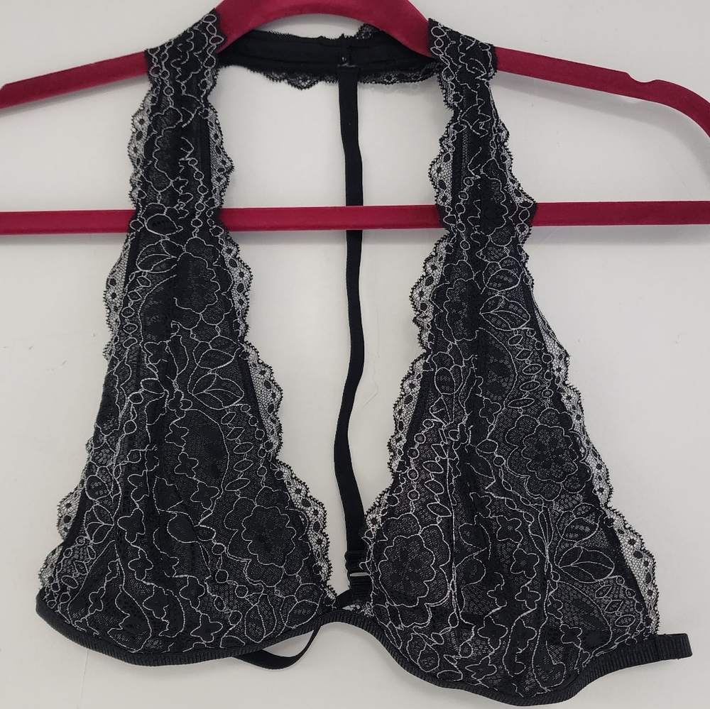 Wishlist black lace‎ bralette